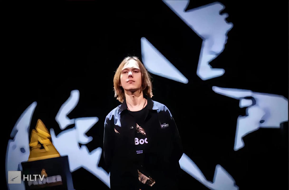 Viper 祝贺了 Zeus ：感谢你今天的精彩表现，祝你生日快乐🎂